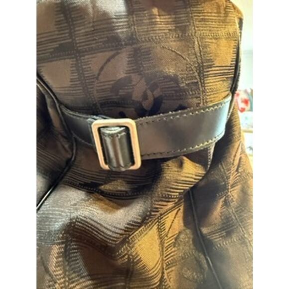 CHANEL Brown & Black Nylon Travel Line Bag*GM size w/zipper top*GREAT condition - Picture 3 of 16